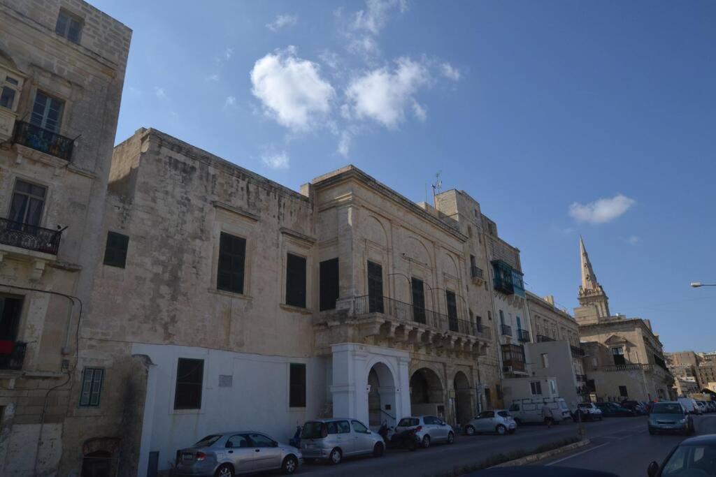 Vallettadreamsuites Groud Floor Shared Sea View Rooof Terrace Bagian luar foto