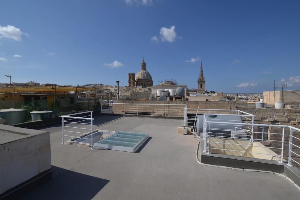Vallettadreamsuites Groud Floor Shared Sea View Rooof Terrace Bagian luar foto
